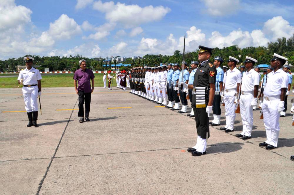 Defence Minister Manohar Parrikar inspecting the Tri Services Guard of Honour at HQ Andaman & Nicobar Command, Port Blair
